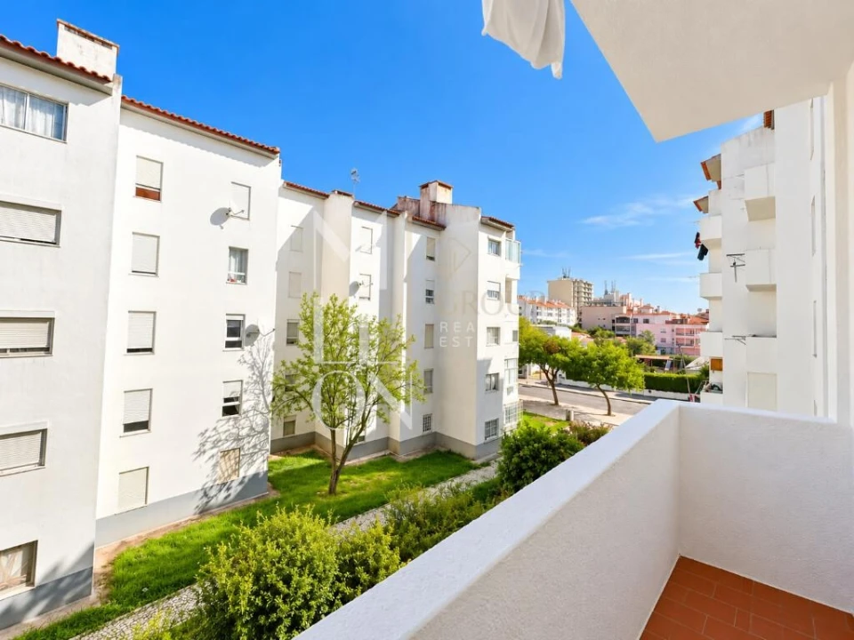 Apartamento T2 para Venda em Cascais e Estoril Foto 3