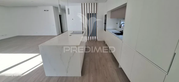 Moradia T3 para Venda em Fernao Ferro