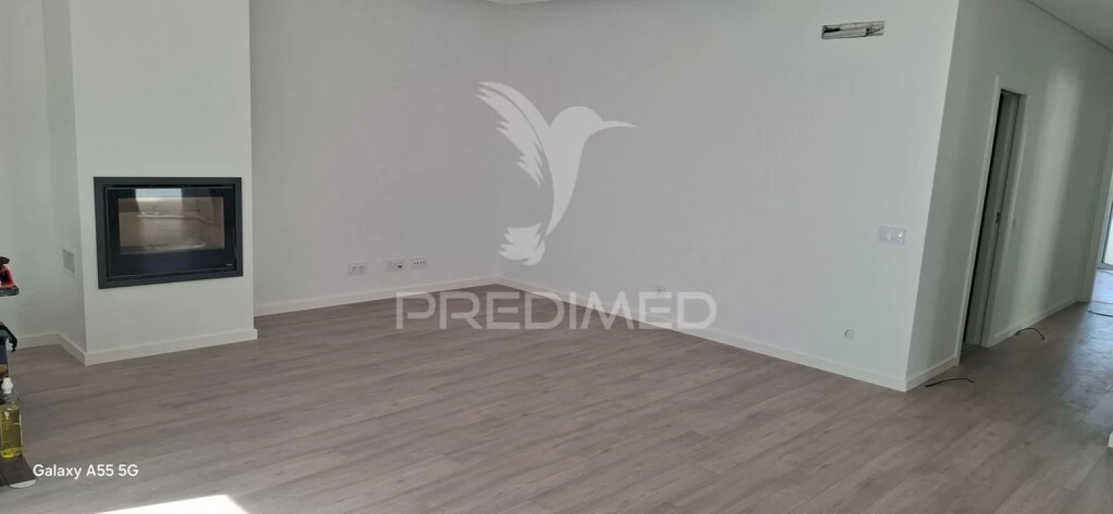 Moradia T3 para Venda em Fernao Ferro Foto 4