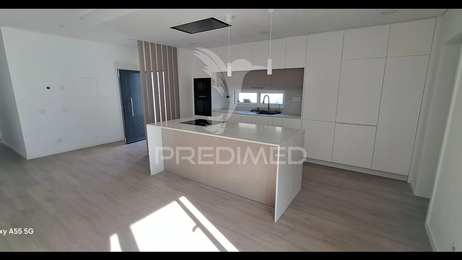 Moradia T3 para Venda em Fernao Ferro