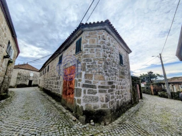 Moradia T5 para Venda em Dornelas