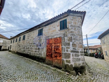 Moradia T5 para Venda em Dornelas