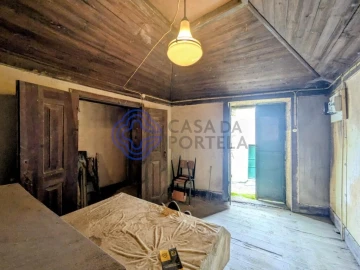 Moradia T5 para Venda em Dornelas