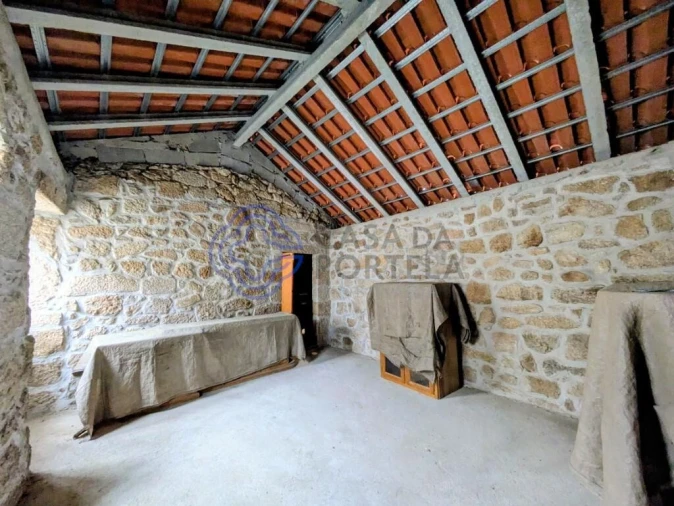 Moradia T5 para Venda em Dornelas Foto 9