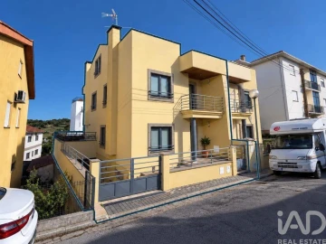 Moradia T3 para Venda em Santa Comba Dão e Couto do Mosteiro