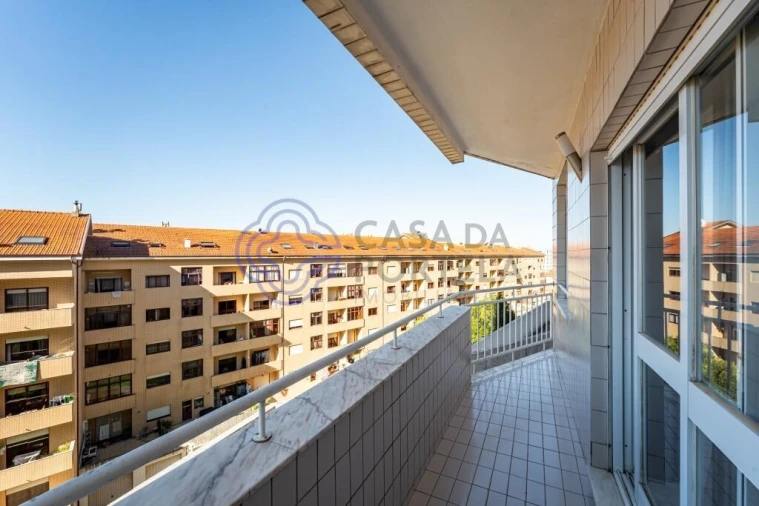 Apartamento T1 para Venda em Mafamude e Vilar do Paraíso Foto 6