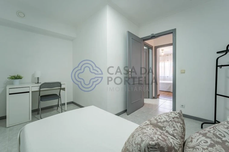 Apartamento T1 para Venda em Mafamude e Vilar do Paraíso Foto 13