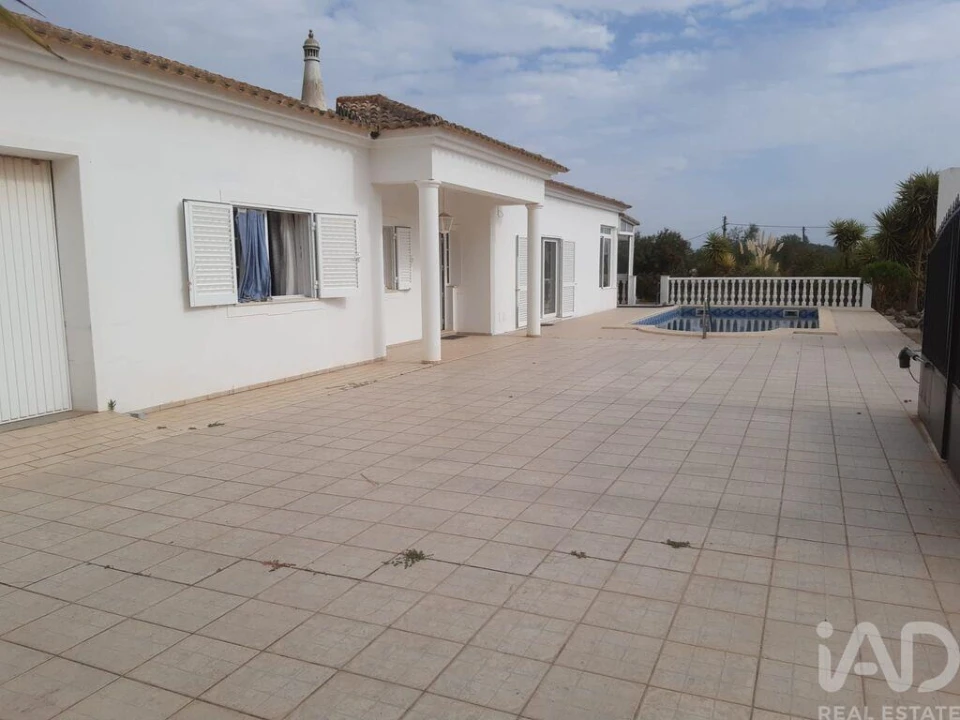 Moradia T4 para Venda em São Bartolomeu de Messines Foto 3