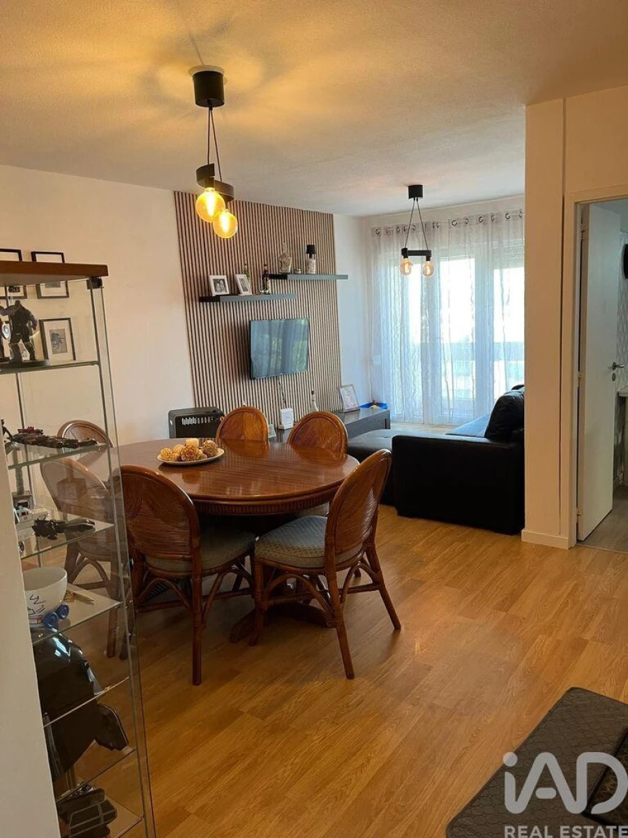 Apartamento T4 para Venda em Santo Antonio da Charneca Foto 2