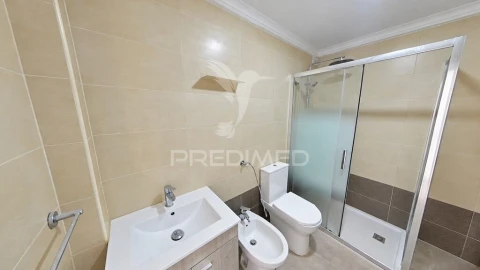 Apartamento T3 para Venda em Cacém e São Marcos