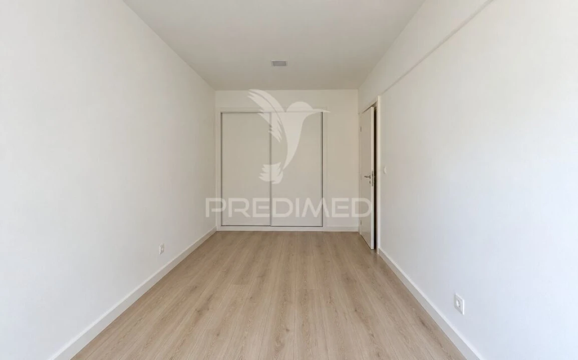 Apartamento T3 para Venda em Cacém e São Marcos Foto 10
