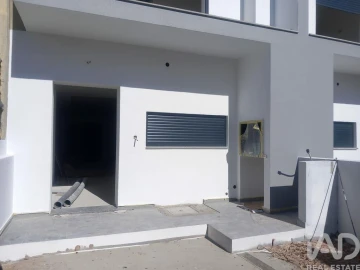 Moradia T3 para Venda em Fernao Ferro