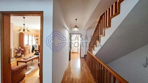 Moradia T3 para Venda em Fiães