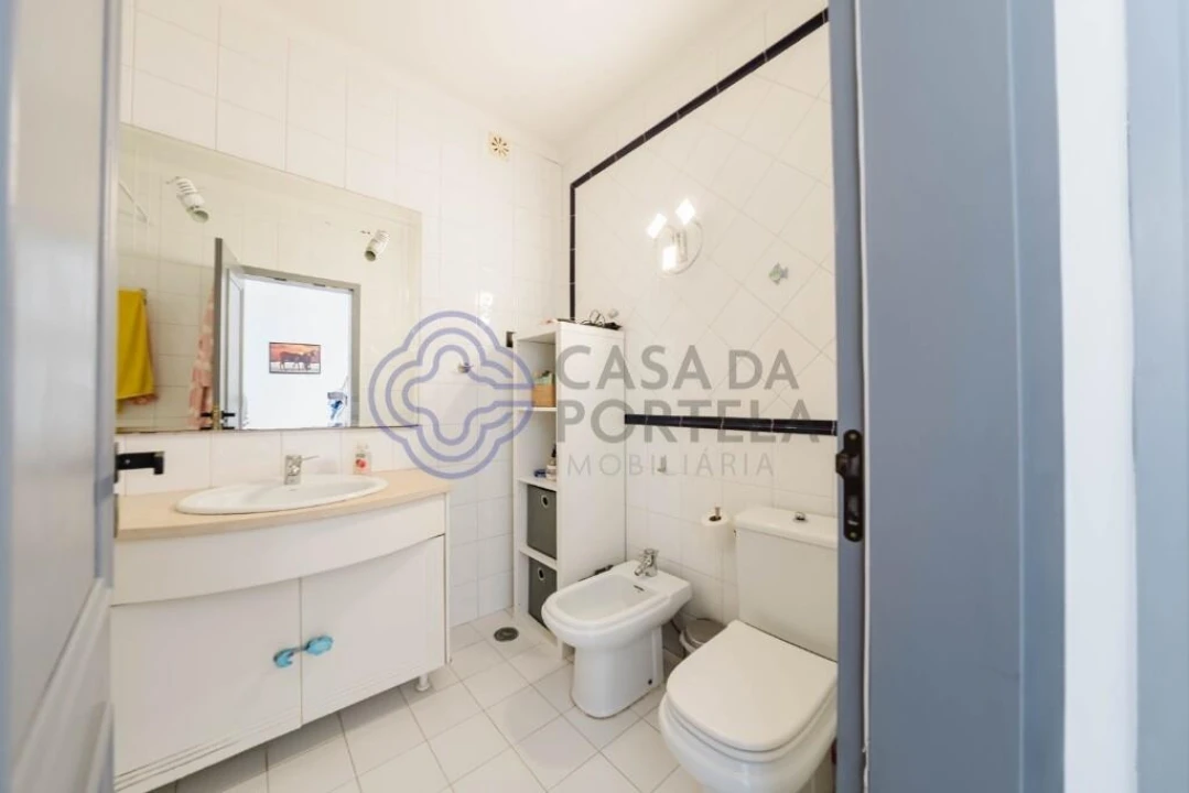 Moradia T3 para Venda em Santa Maria, São Pedro e Sobral da Lagoa Foto 37