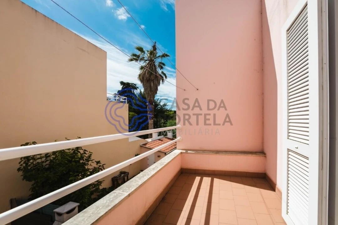 Moradia T3 para Venda em Santa Maria, São Pedro e Sobral da Lagoa Foto 34