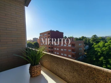 Apartamento T2 para Venda em Nogueira, Fraião e Lamaçães