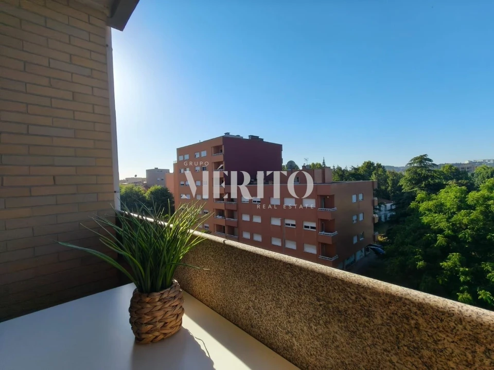 Apartamento T2 para Venda em Nogueira, Fraião e Lamaçães Foto 6
