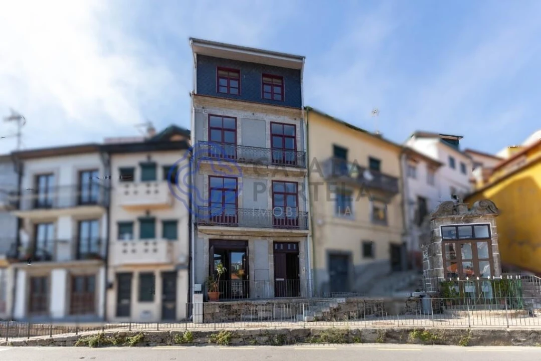 Moradia T3 para Venda em Santa Marinha e São Pedro da Afurada Foto 1