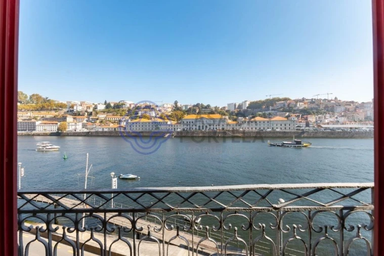 Moradia T3 para Venda em Santa Marinha e São Pedro da Afurada Foto 22