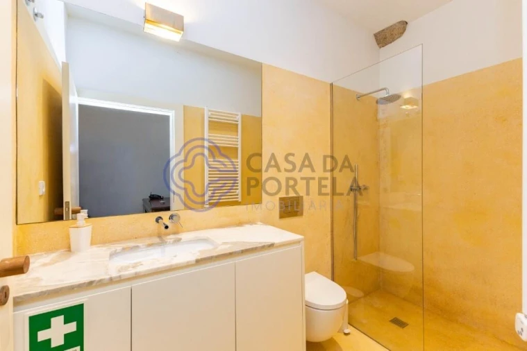 Moradia T3 para Venda em Santa Marinha e São Pedro da Afurada Foto 7