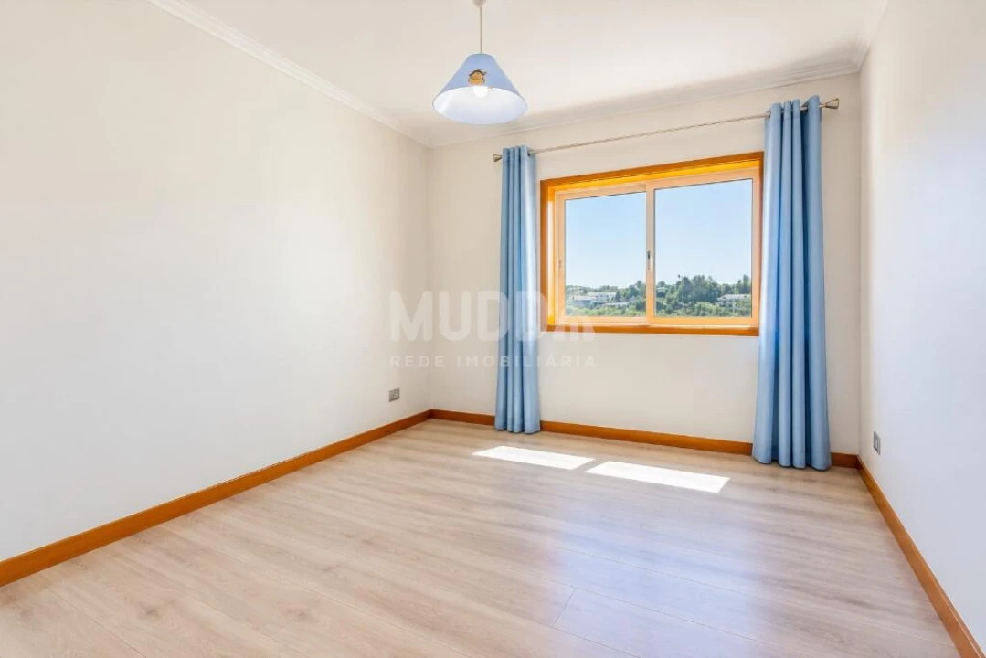 Apartamento T3 para Venda em Paços de Brandão Foto 16