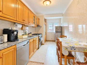Apartamento T4 para Venda em Santa Maria Maior