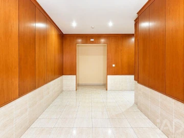 Apartamento T4 para Venda em Santa Maria Maior