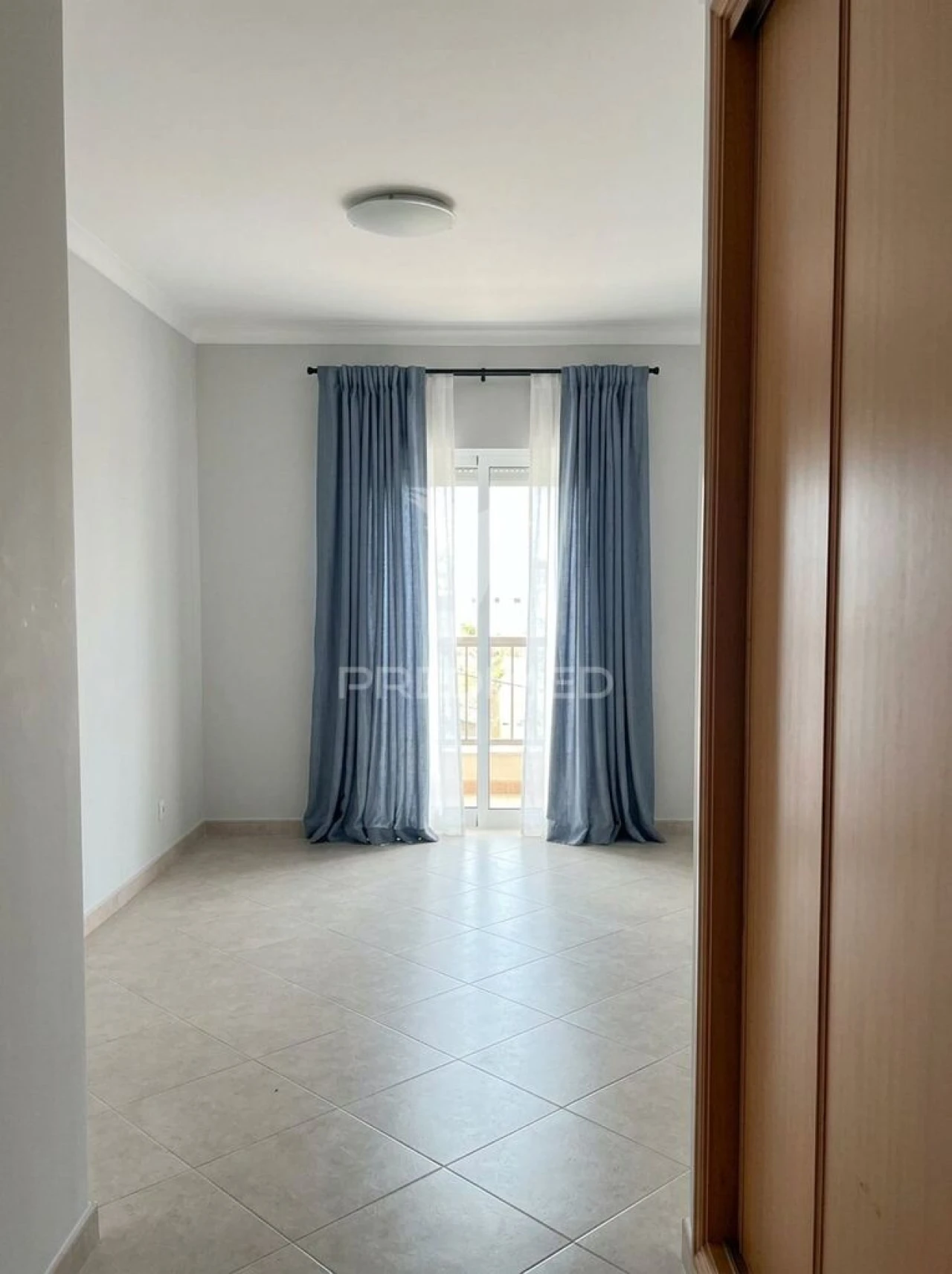 Apartamento T2 para Venda em Quarteira Foto 4