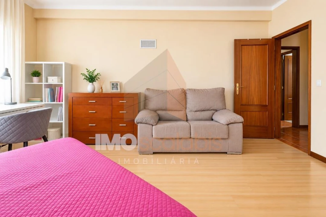 Apartamento T4 para Venda em Alpiarça Foto 8