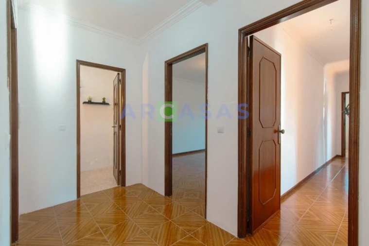 Apartamento T3 para Venda em Rio Tinto Foto 5