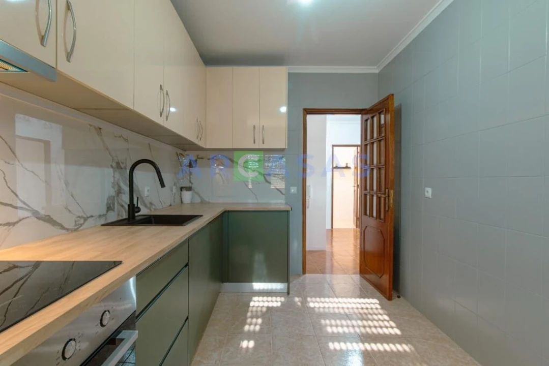 Apartamento T3 para Venda em Rio Tinto Foto 2