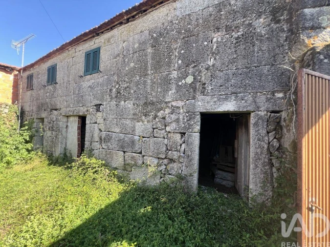 Moradia para Venda em Santa Cruz da Trapa e São Cristóvão de Lafões Foto 5