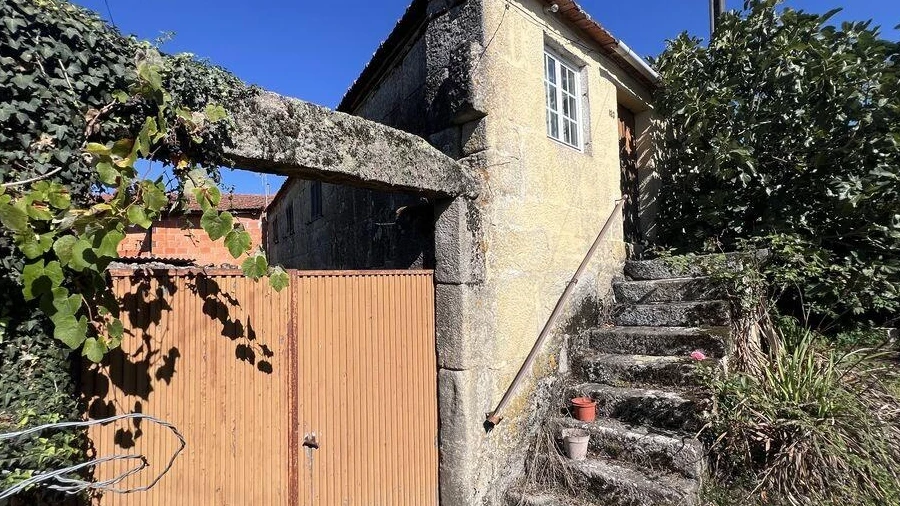 Moradia para Venda em Santa Cruz da Trapa e São Cristóvão de Lafões