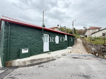 Moradia T2 para Venda em Arnoso (Santa Maria e Santa Eulália) e Sezures