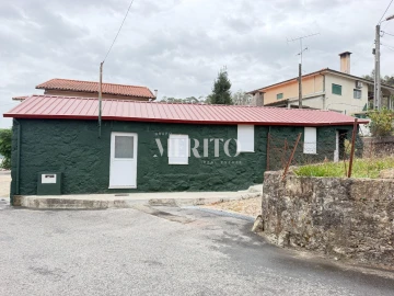 Moradia T2 para Venda em Arnoso (Santa Maria e Santa Eulália) e Sezures