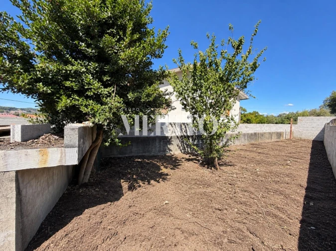 Moradia T2 para Venda em Arnoso (Santa Maria e Santa Eulália) e Sezures Foto 7