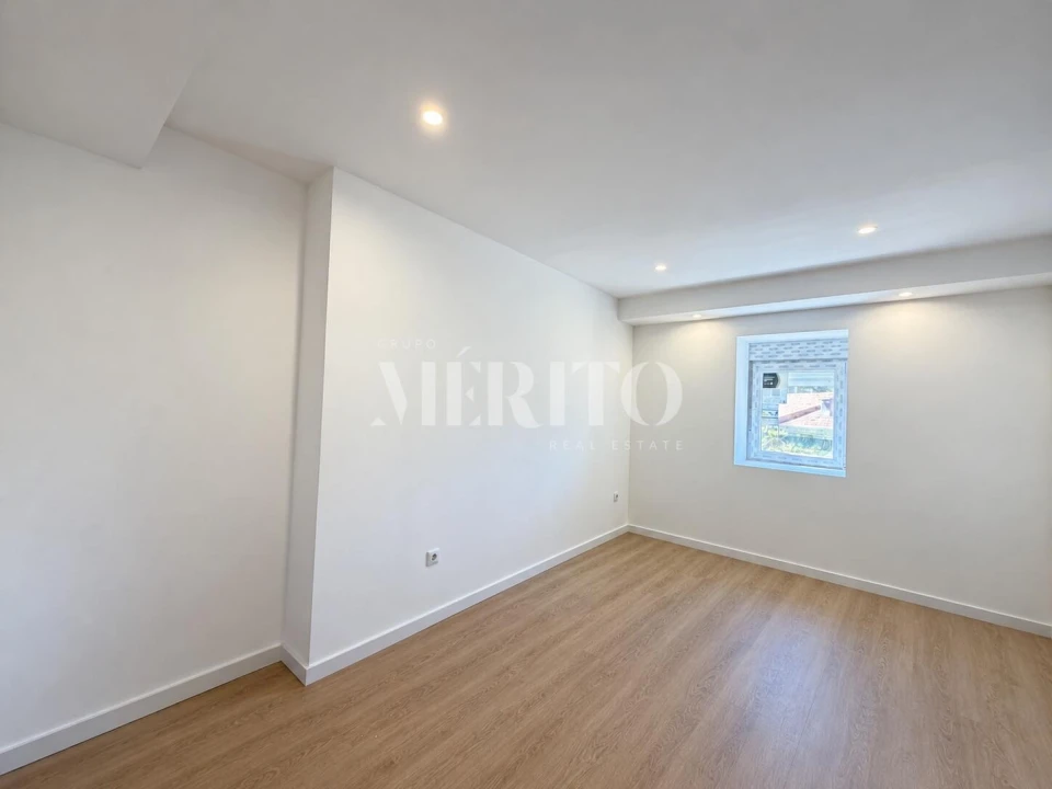 Moradia T2 para Venda em Arnoso (Santa Maria e Santa Eulália) e Sezures Foto 3