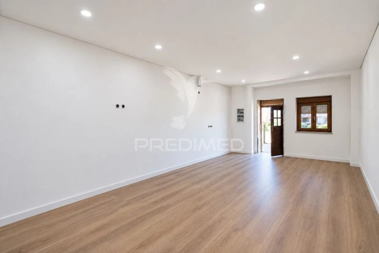 Moradia T3 para Venda em Mafamude e Vilar do Paraíso Foto 5