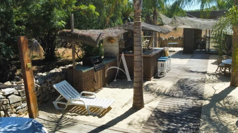 Moradia T4 para Venda em Santa Barbara de Nexe