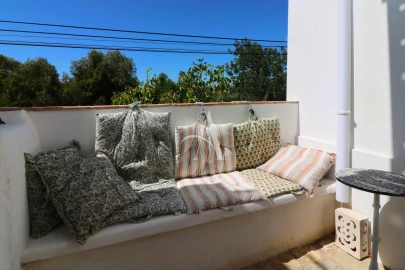 Moradia T4 para Venda em Santa Barbara de Nexe