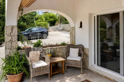 Moradia T3 para Venda em Santa Barbara de Nexe