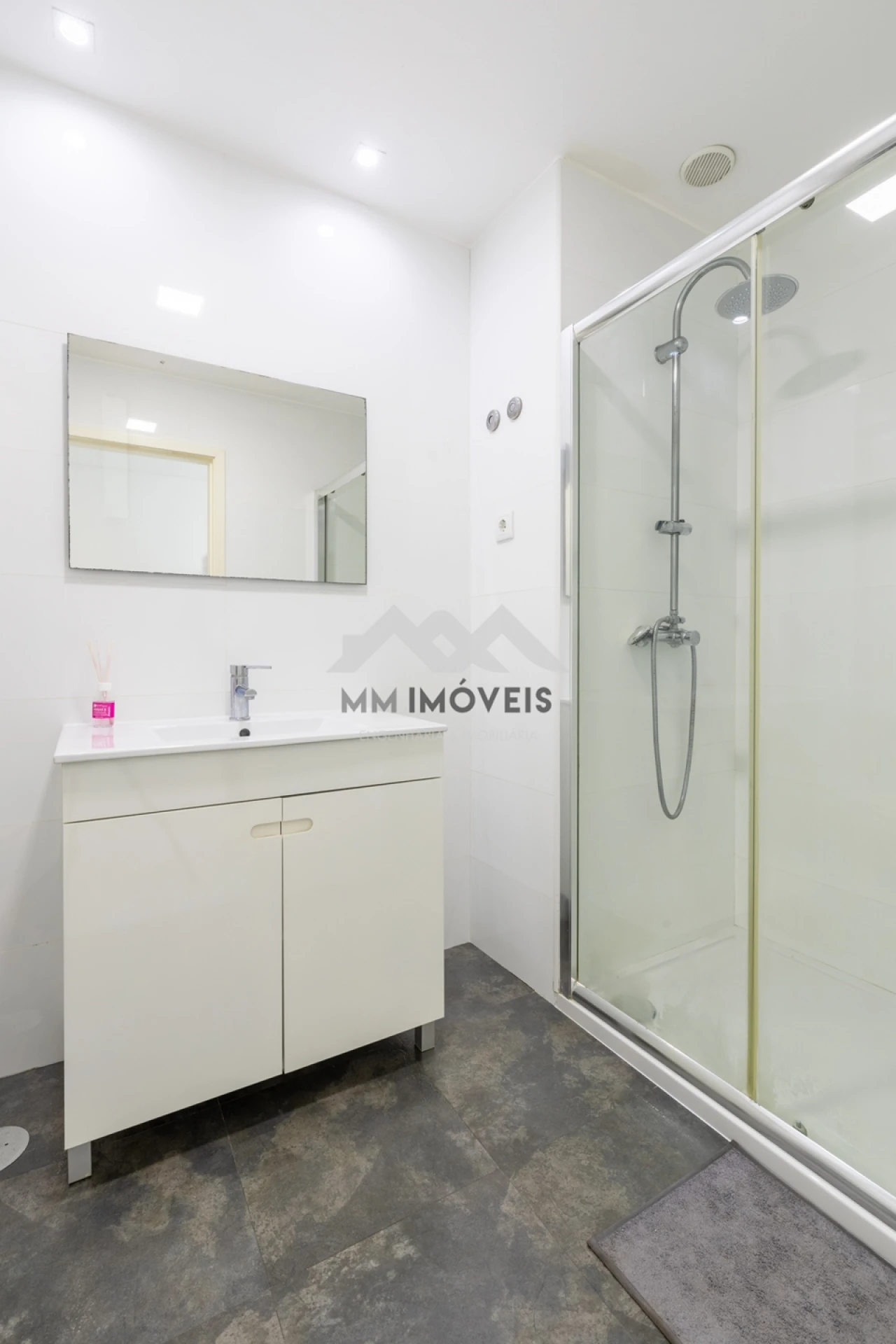 Apartamento T2 para Arrendamento em Bonfim Foto 20