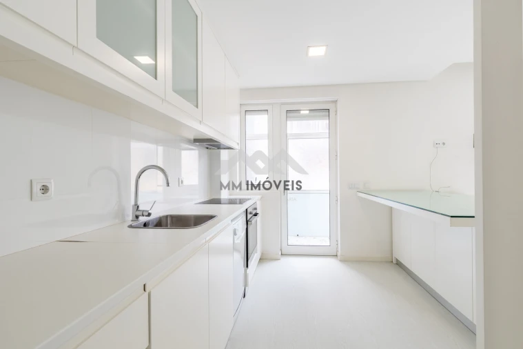 Apartamento T2 para Arrendamento em Bonfim Foto 16