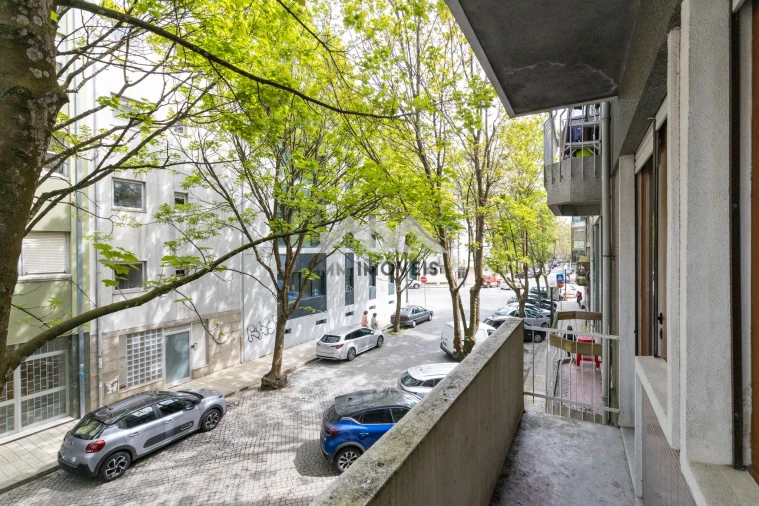 Apartamento T2 para Arrendamento em Bonfim Foto 7