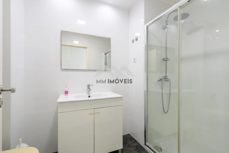 Apartamento T2 para Arrendamento em Bonfim Foto 5