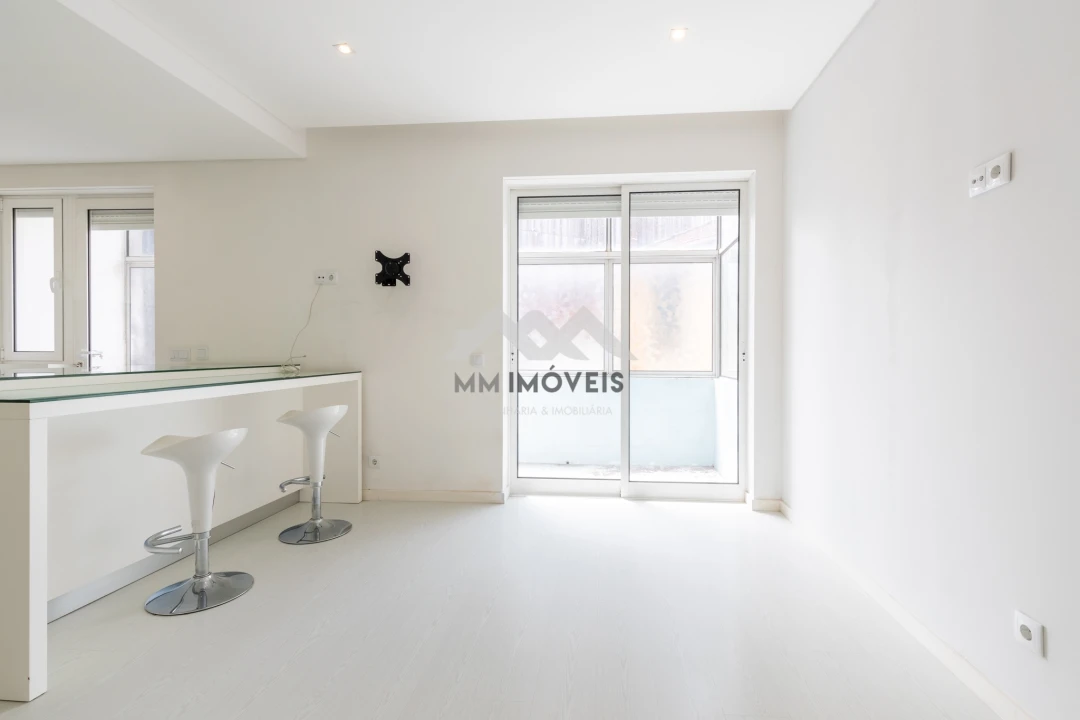 Apartamento T2 para Arrendamento em Bonfim Foto 8