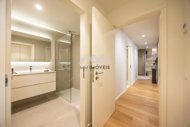 Apartamento T2 para Venda em Santa Marinha Foto 39