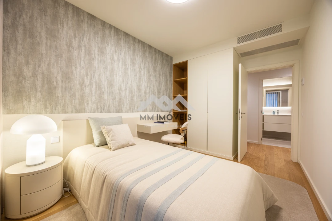 Apartamento T2 para Venda em Santa Marinha Foto 8