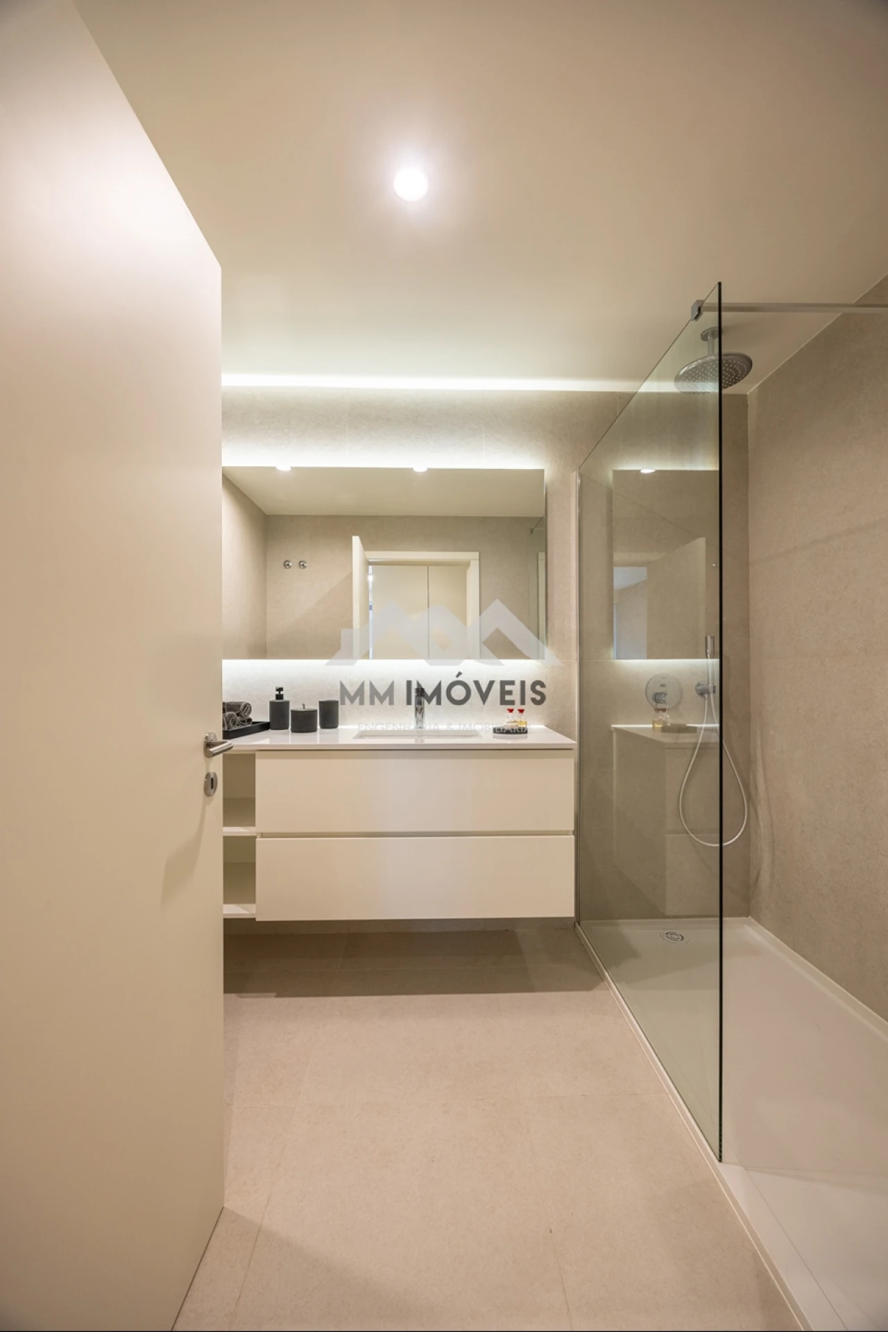 Apartamento T2 para Venda em Santa Marinha Foto 32
