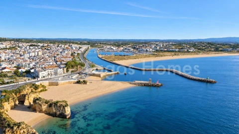 Terreno para Venda em Lagos (São Sebastião e Santa Maria)